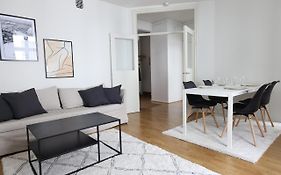 2Ndhomes Cozy And Quiet 2Br Apartment By The Esplanade Park